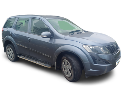 Mahindra XUV500-img